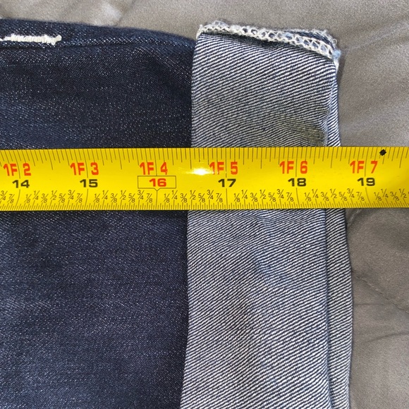 True religion |denim knee  length shorts | size 28 - Picture 6 of 9